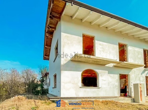 casa indipendente in vendita a Trinità