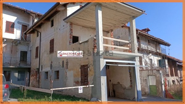 appartamento in vendita a Trinità