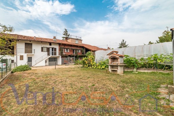 casa indipendente in vendita a Trinità