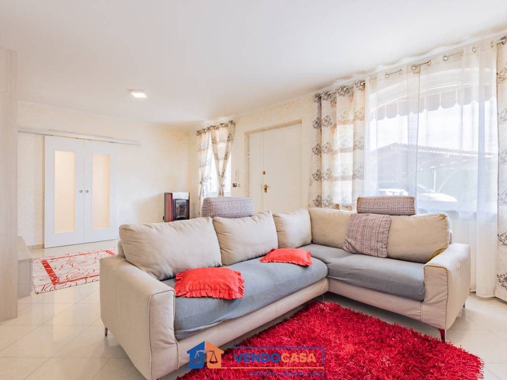 casa indipendente in vendita a Trinità