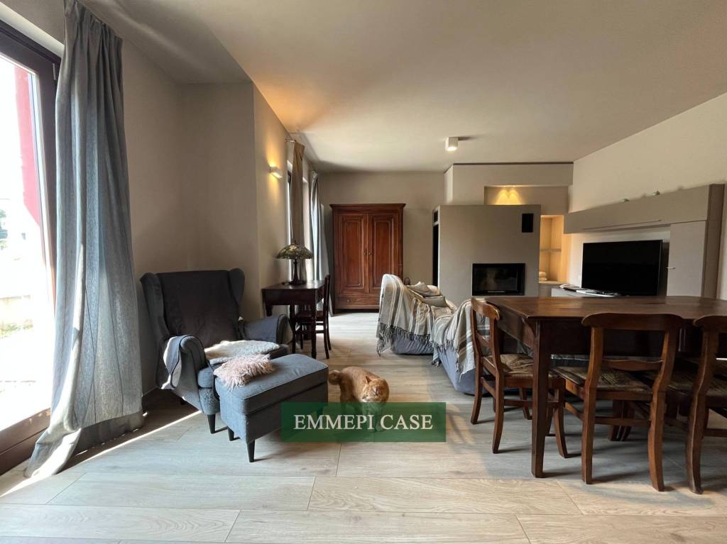 casa indipendente in vendita a Trinità
