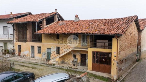 casa indipendente in vendita a Trinità
