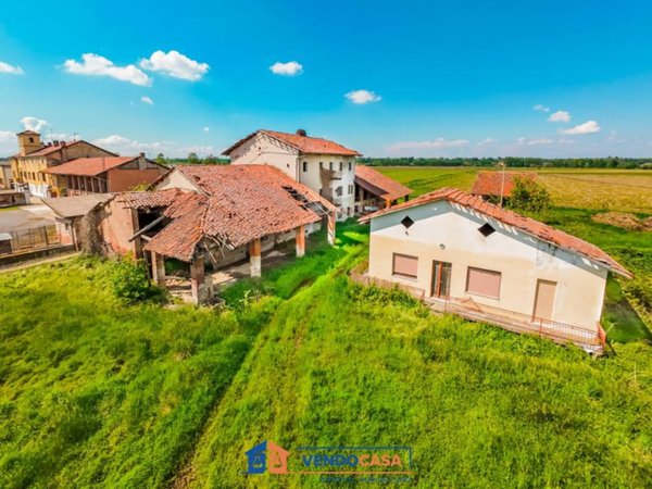 casa indipendente in vendita a Trinità