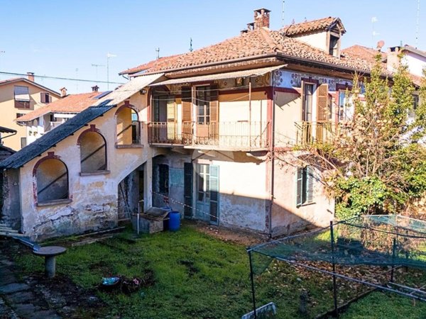 casale in vendita a Trinità