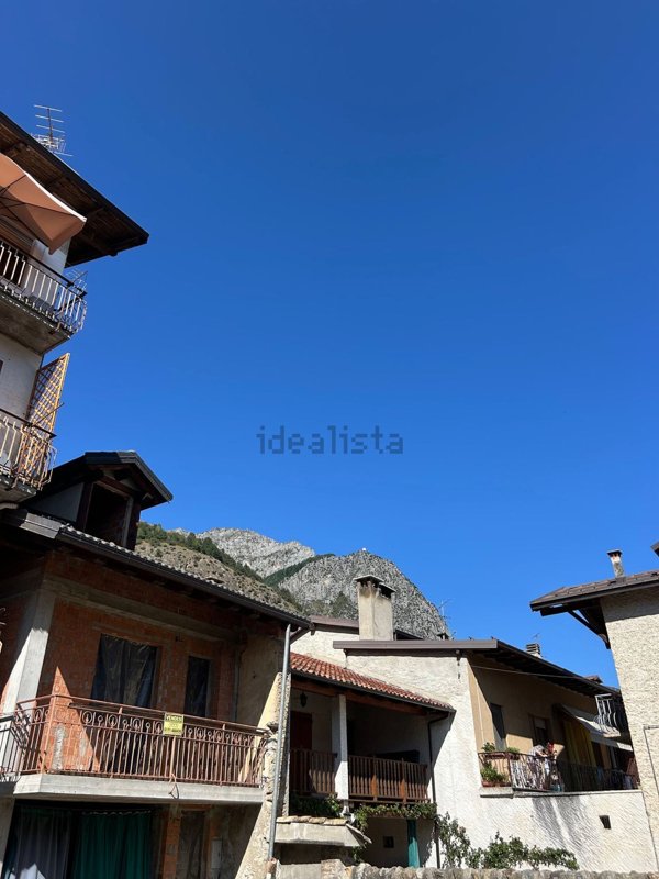 casa semindipendente in vendita a Valdieri