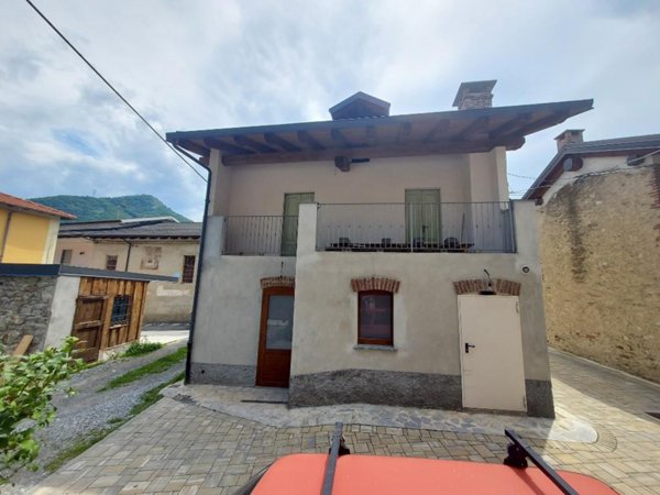 casa indipendente in vendita a Valdieri in zona Andonno