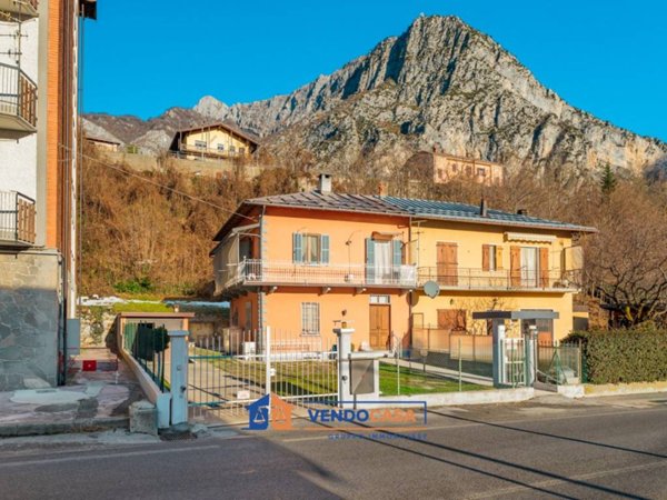 casa indipendente in vendita a Valdieri
