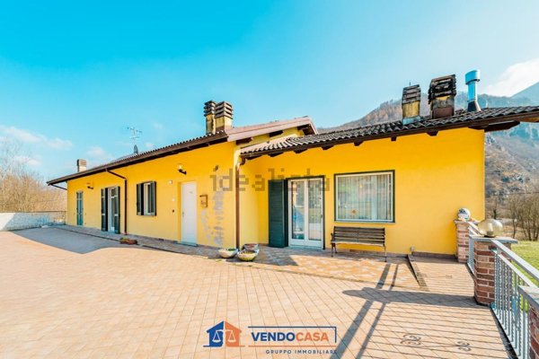 casa indipendente in vendita a Valdieri in zona Andonno
