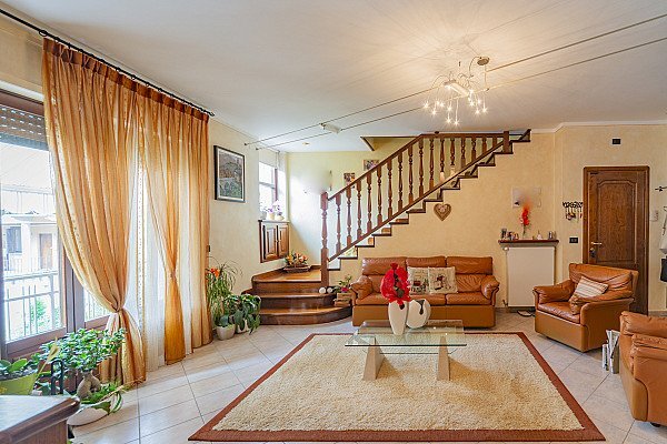 casa indipendente in vendita a Valgrana