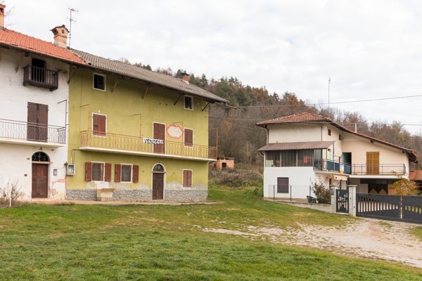 casa indipendente in vendita a Valgrana