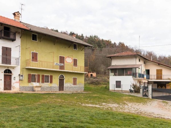 casa indipendente in vendita a Valgrana