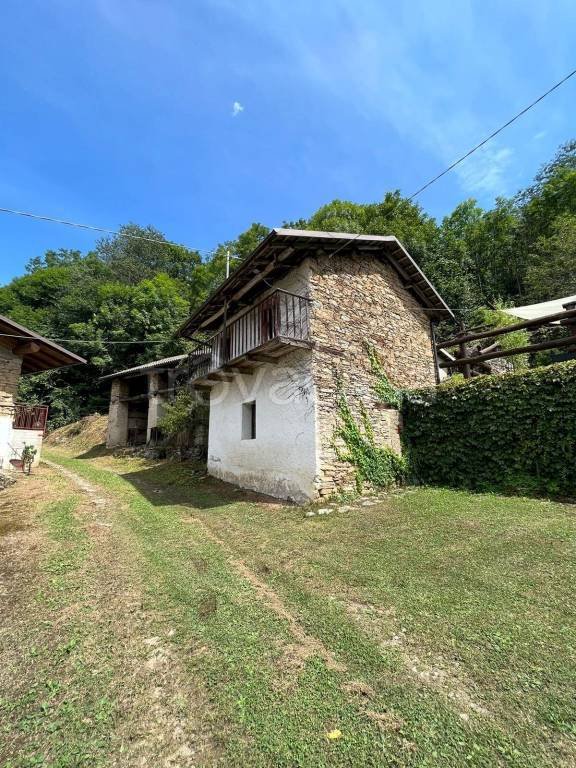casa indipendente in vendita a Valgrana