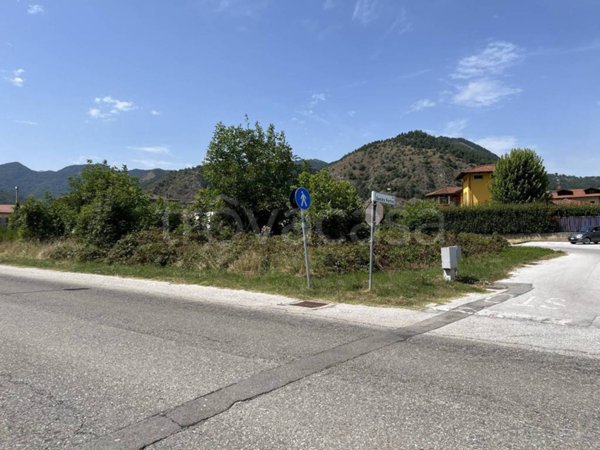 casa indipendente in vendita a Valgrana