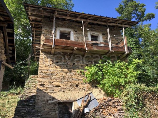 appartamento in vendita a Valloriate