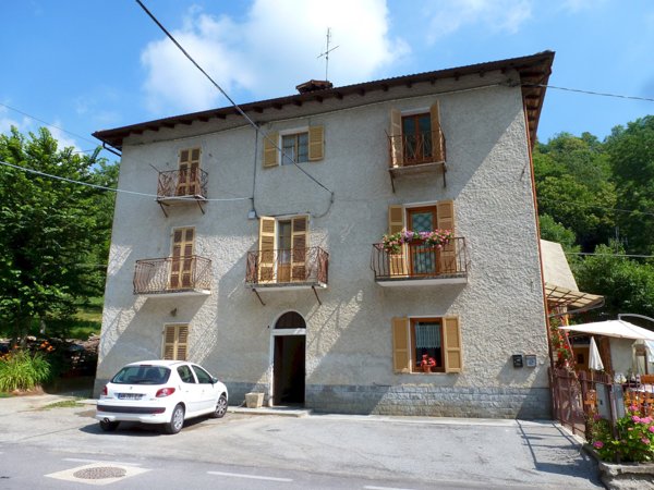 appartamento in vendita a Valloriate