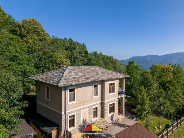 casa indipendente in vendita a Venasca in zona Bricco