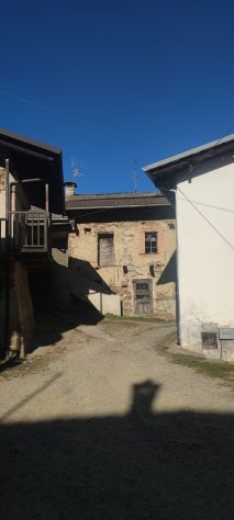 casa indipendente in vendita a Venasca