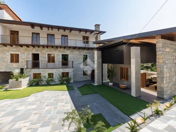 casa semindipendente in vendita a Venasca