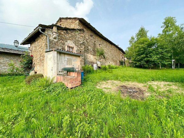 quadrivano in vendita a Venasca in zona Rolfa