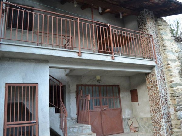 casa indipendente in vendita a Venasca