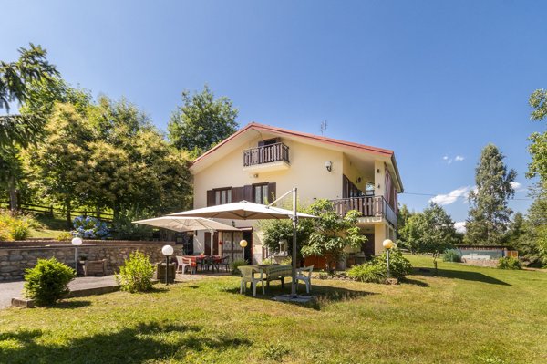 casa indipendente in vendita a Venasca
