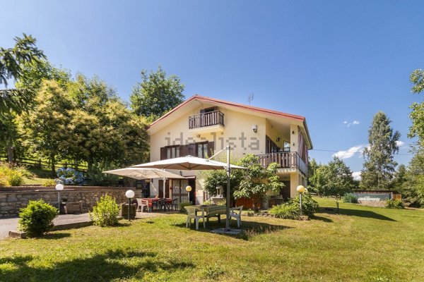 casa indipendente in vendita a Venasca