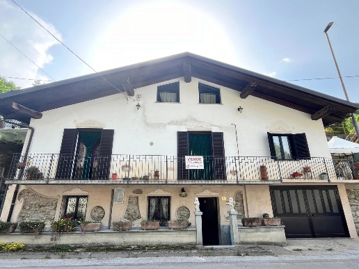 casa indipendente in vendita a Venasca