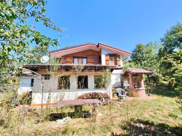 casa indipendente in vendita a Venasca