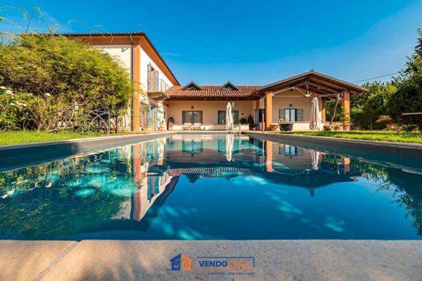 casa indipendente in vendita a Verduno
