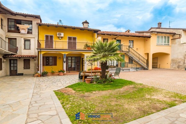 casa semindipendente in vendita a Verduno