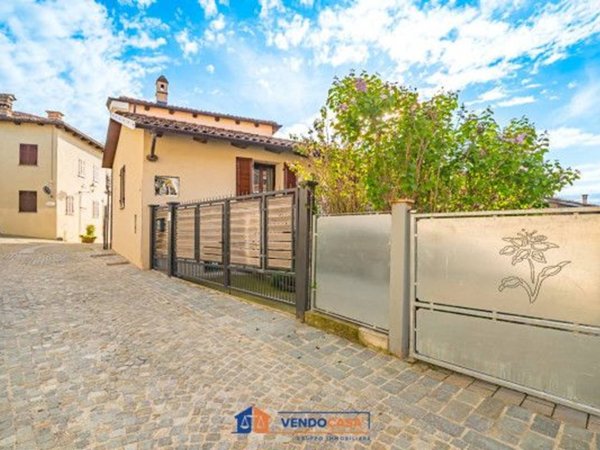 casa indipendente in vendita a Verduno