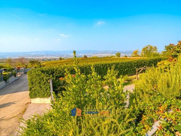 casa indipendente in vendita a Verduno