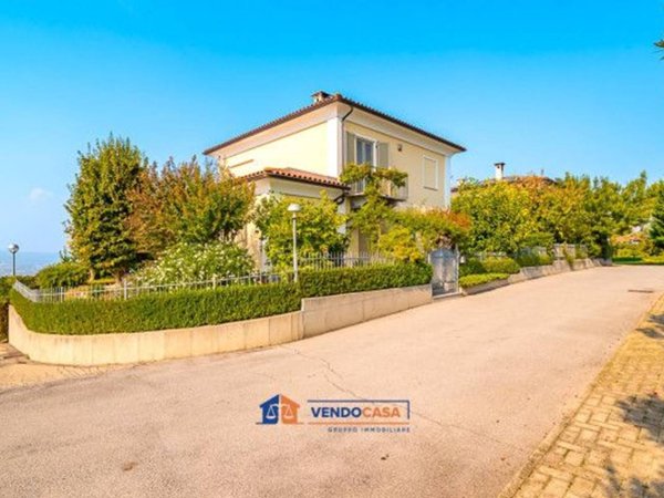 casa indipendente in vendita a Verduno