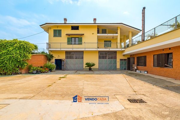 casa indipendente in vendita a Verduno