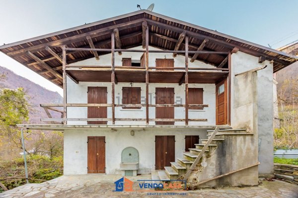 casa indipendente in vendita a Vernante