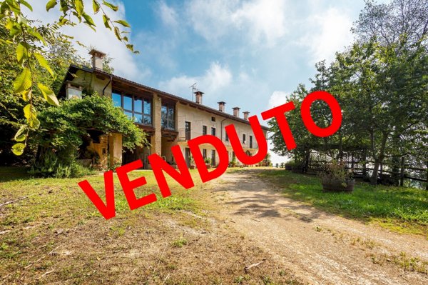 casa indipendente in vendita a Verzuolo