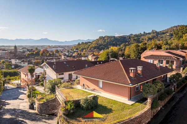 casa indipendente in vendita a Verzuolo