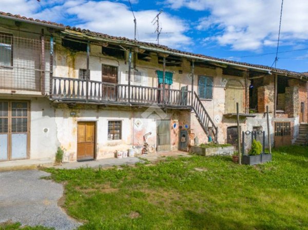 casale in vendita a Verzuolo