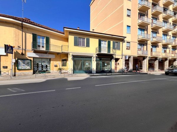 negozio in vendita a Verzuolo