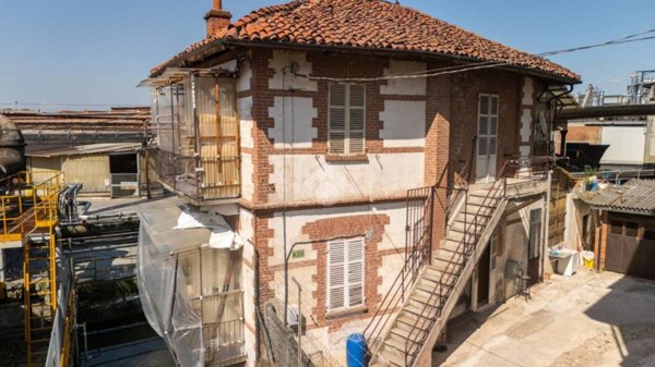 casa indipendente in vendita a Verzuolo