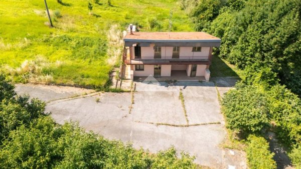 casa indipendente in vendita a Verzuolo