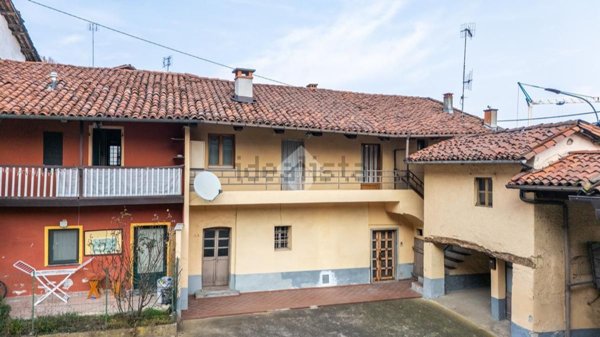casa indipendente in vendita a Verzuolo