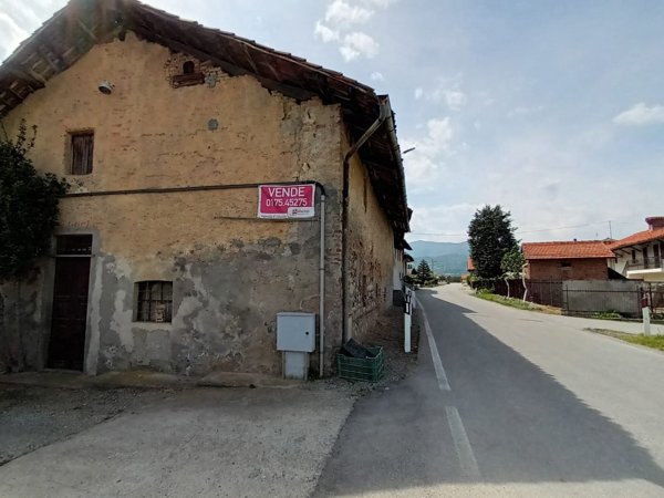 casale in vendita a Verzuolo