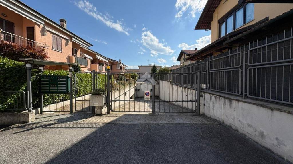 locale di sgombero in vendita a Verzuolo