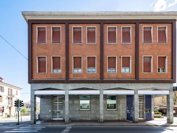 negozio in vendita a Verzuolo