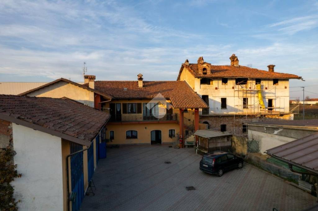 casa indipendente in vendita a Verzuolo in zona Falicetto