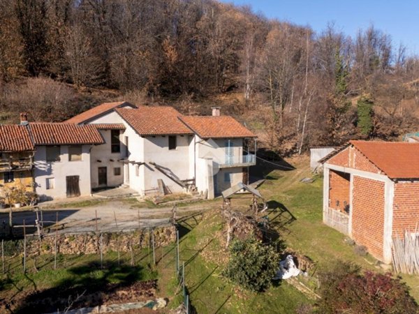 casa semindipendente in vendita a Verzuolo in zona San Bernardo