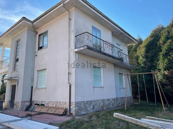 casa indipendente in vendita a Verzuolo