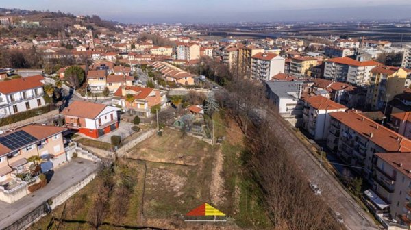 terreno edificabile in vendita a Verzuolo