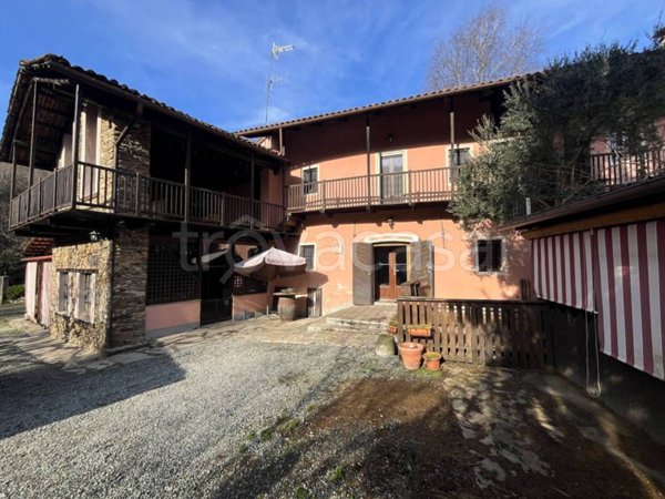 casa indipendente in vendita a Verzuolo